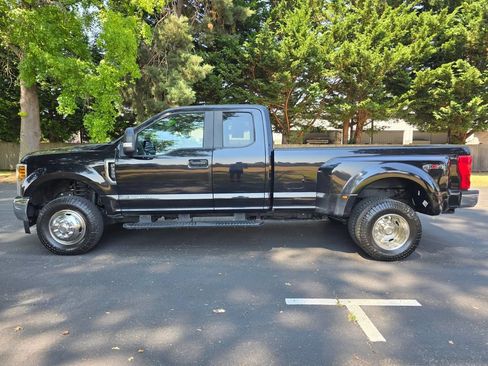 Used 2019 Ford F350 XL w/ XL Value Package AWD/4WD image 3