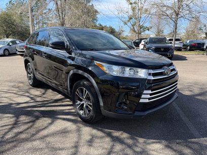 Used 2019 Toyota Highlander LE