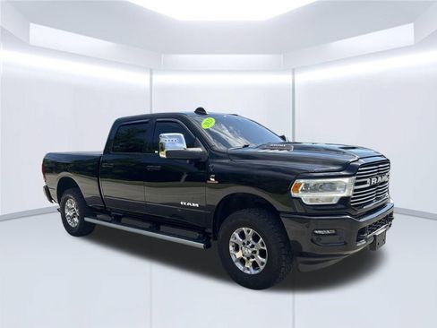Used 2023 RAM 2500 Laramie AWD/4WD image 3
