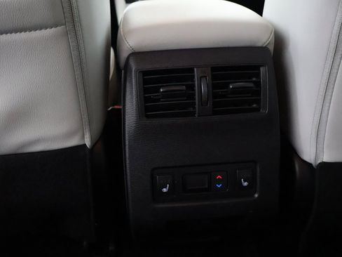 Used 2023 Mitsubishi Outlander SEL image 52