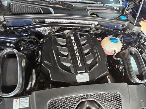 Used 2018 Porsche Macan S AWD/4WD image 62