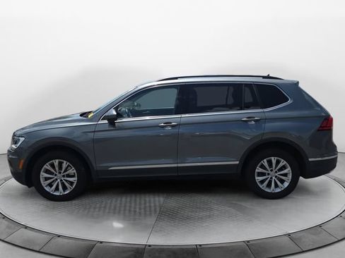 Used 2018 Volkswagen Tiguan SE w/ 3rd Row Seat Package AWD/4WD image 2