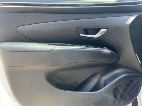 Certified 2024 Hyundai Tucson SEL w/ Convenience Package FWD image 17