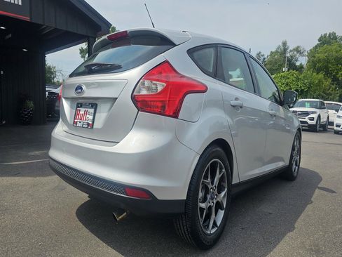 Used 2014 Ford Focus SE w/ Equipment Group 201A FWD image 6