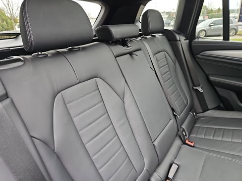 Used 2021 BMW X3 sDrive30i image 12