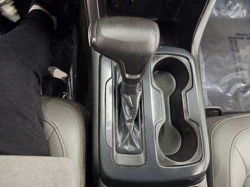 Used 2015 Chevrolet Colorado W/T RWD image 16