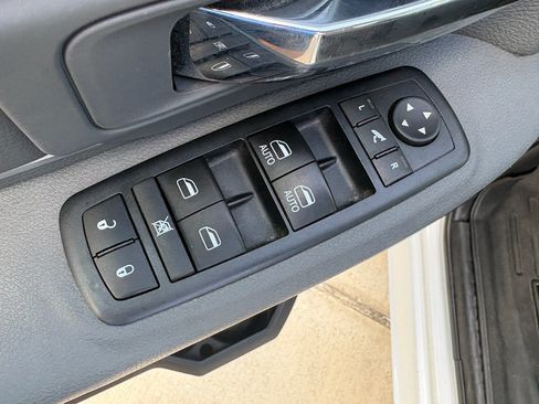 Used 2017 RAM 1500 Lone Star RWD image 10
