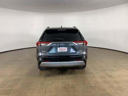 Used 2022 Toyota RAV4 XSE AWD/4WD image 10