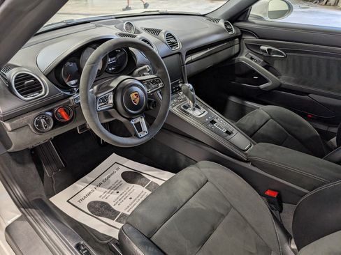 Used 2023 Porsche 718 Boxster GTS RWD image 13