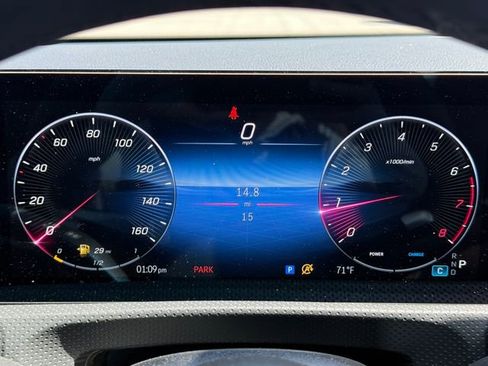 Certified 2025 Mercedes-Benz CLA 250 4MATIC image 19