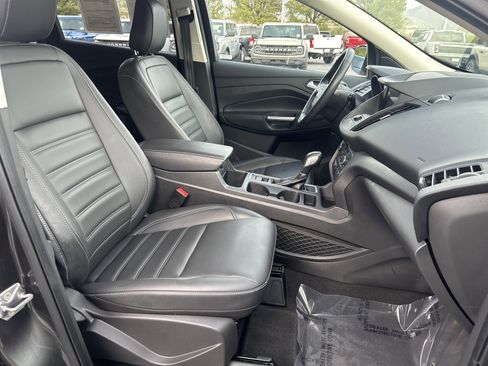 Certified 2019 Ford Escape SEL AWD/4WD image 29