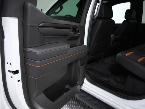 Used 2025 GMC Sierra 1500 AT4 w/ AT4 Premium Package AWD/4WD image 20