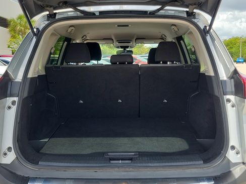 Used 2023 Nissan Rogue SV FWD image 13