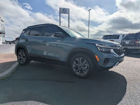 Used 2024 Kia Seltos S image 3