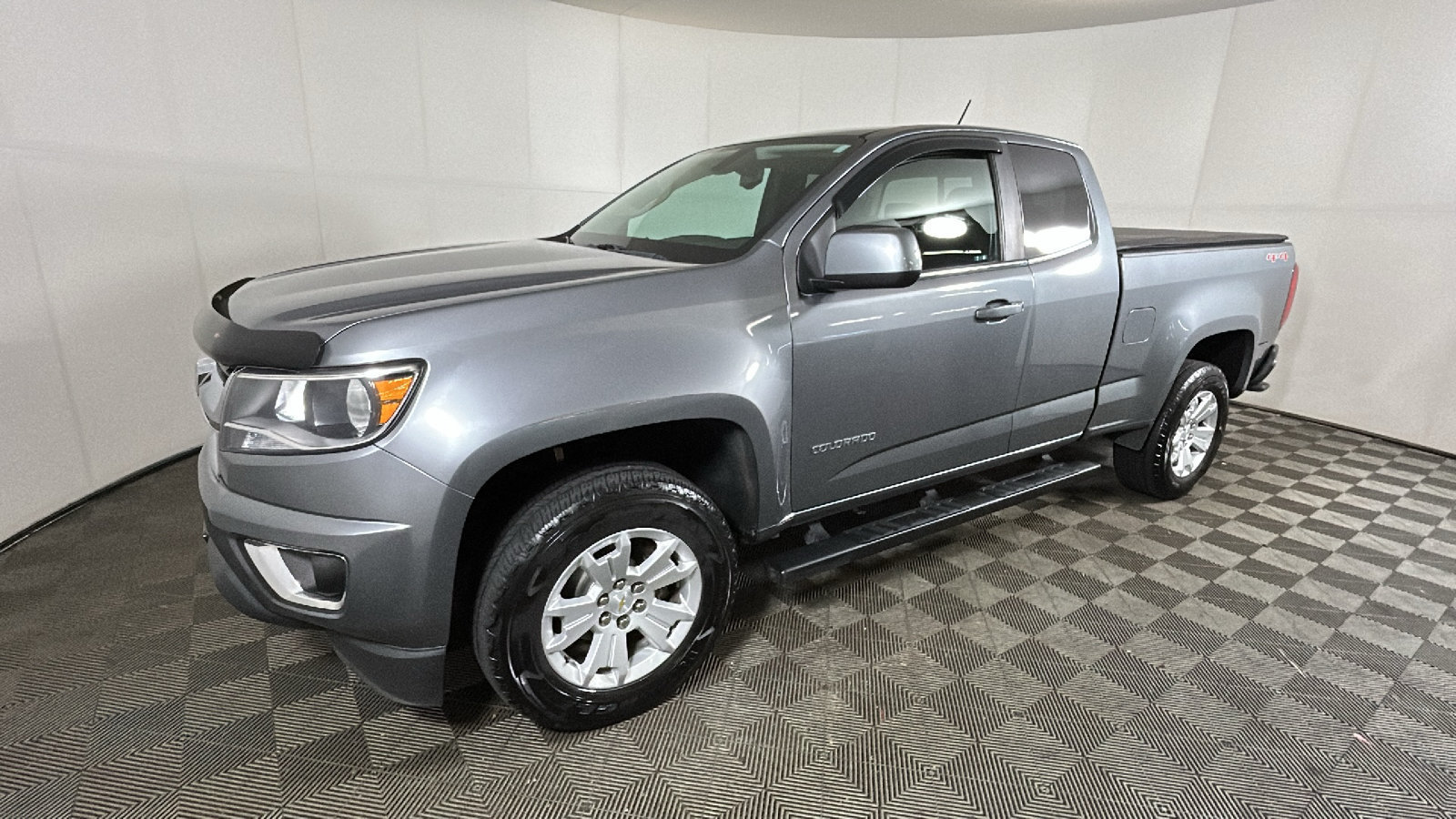 Used 2019 Chevrolet Colorado LT w/ LT Convenience Package AWD/4WD image 8