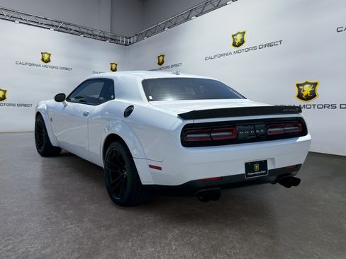 Used 2023 Dodge Challenger R/T Scat Pack RWD image 3