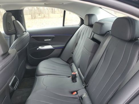 Used 2024 Mercedes-Benz E 350 4MATIC Sedan w/ Driver Assistance Package image 31