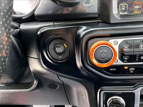 Used 2021 Jeep Wrangler Unlimited Rubicon AWD/4WD image 38