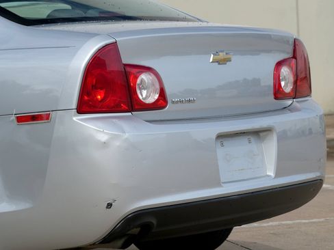Used 2011 Chevrolet Malibu LS FWD image 30