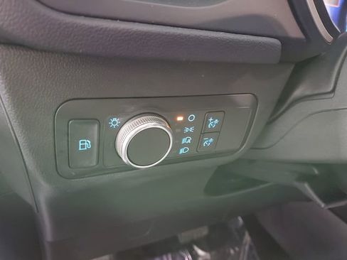 Used 2022 Ford Escape SE image 17