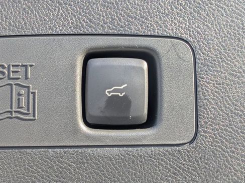 Used 2025 Lincoln Corsair Reserve w/ Jet Appearance Package image 12