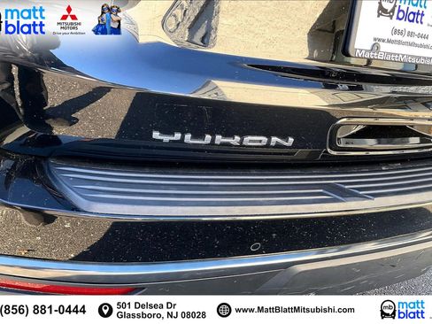 Used 2021 GMC Yukon XL AT4 image 16