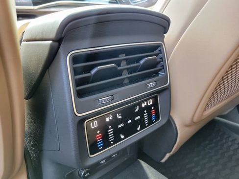 Used 2020 Audi Q8 Prestige w/ Prestige Package AWD/4WD image 25