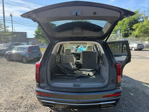 Used 2021 Cadillac XT6 Premium Luxury AWD/4WD image 28