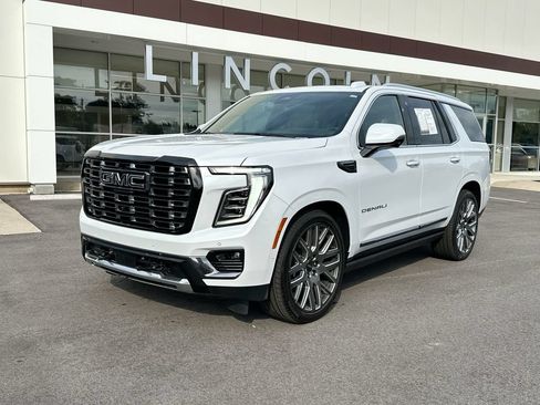 Used 2026 GMC Yukon Denali Ultimate w/ LPO, Illumination Package AWD/4WD image 1