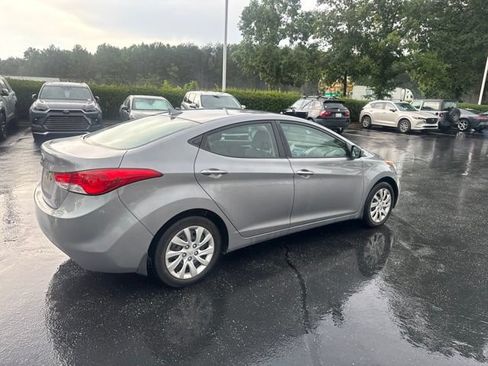 Used 2013 Hyundai Elantra GLS FWD image 8
