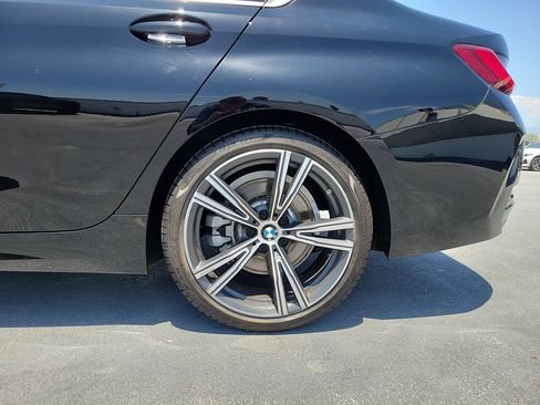 Used 2024 BMW 330i Sedan w/ Premium Package RWD image 6