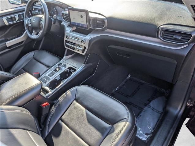 Used 2023 Ford Explorer XLT w/ Equipment Group 202A RWD image 19