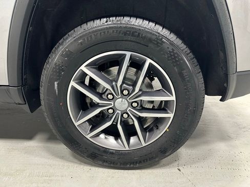 Used 2018 Jeep Grand Cherokee Limited AWD/4WD image 62