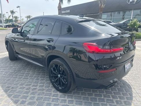 Used 2022 BMW X4 xDrive30i w/ Convenience Package image 3