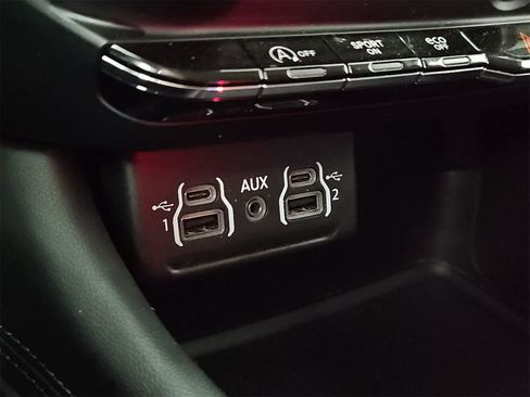 Used 2021 Dodge Durango SXT image 31