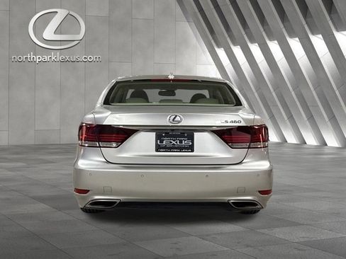 Used 2016 Lexus LS 460 image 7