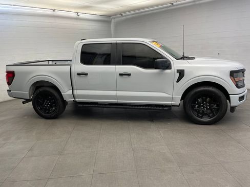 Used 2025 Ford F150 STX w/ STX Black Appearance Package RWD image 4