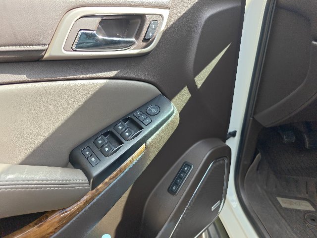 Used 2016 GMC Yukon Denali w/ Open Road Package RWD image 11