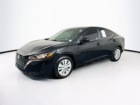 Used 2025 Nissan Sentra S FWD image 3