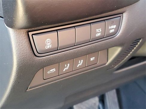 Used 2025 MAZDA CX-50 Meridian Edition w/ Apex Package image 9