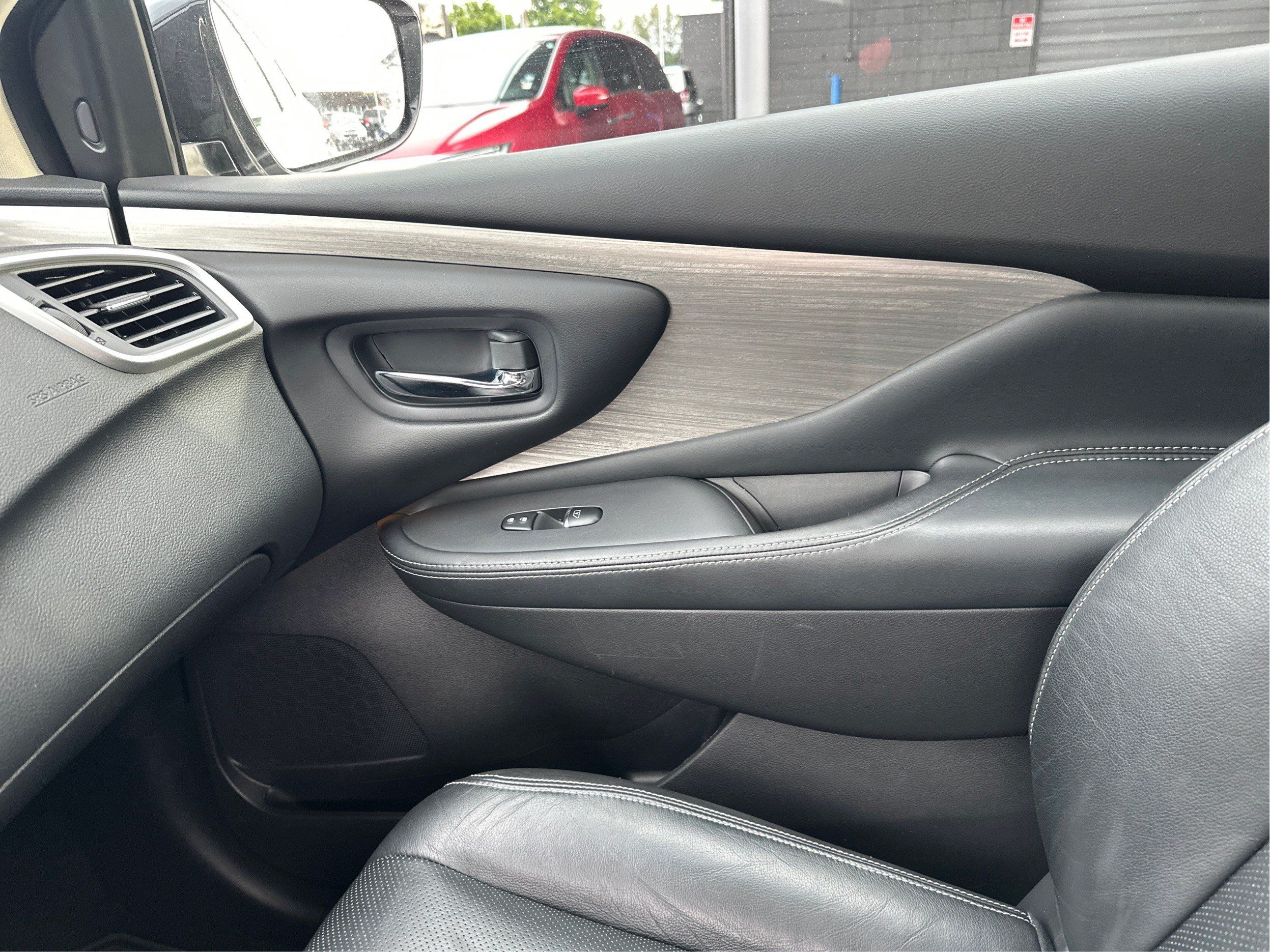 Used 2016 Nissan Murano SL AWD/4WD image 22