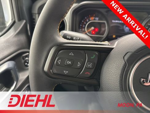 Used 2024 Jeep Wrangler Sport S image 23