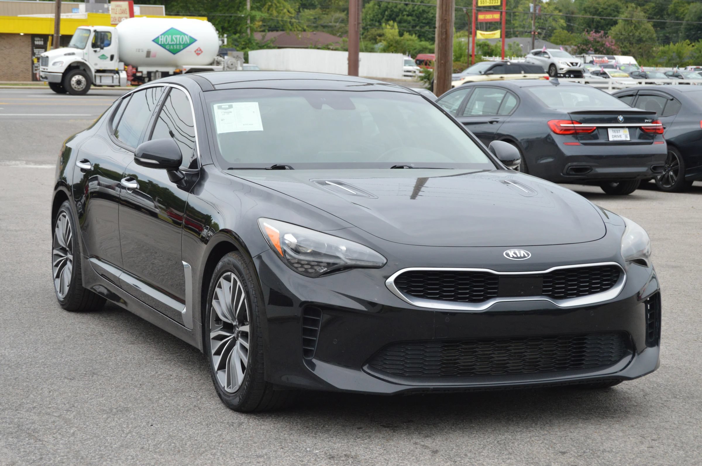Used 2019 Kia Stinger Premium RWD image 2