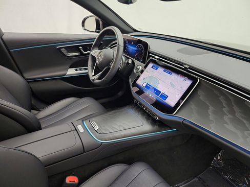 Used 2026 Mercedes-Benz E 350 Sedan image 19