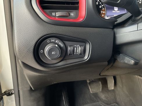 Used 2023 Jeep Renegade Trailhawk image 26