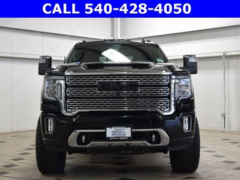 Used 2022 GMC Sierra 3500 Denali w/ Denali Ultimate Package image 2