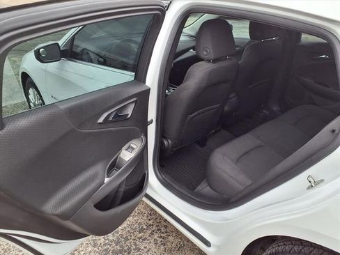 Used 2018 Chevrolet Malibu LS image 69