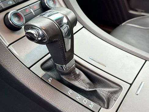 Used 2012 Ford Taurus SEL image 17