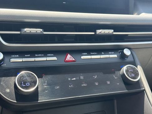 Certified 2024 Hyundai Sonata SEL FWD image 18