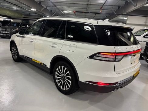 Used 2024 Lincoln Aviator AWD w/ Premium Package image 5